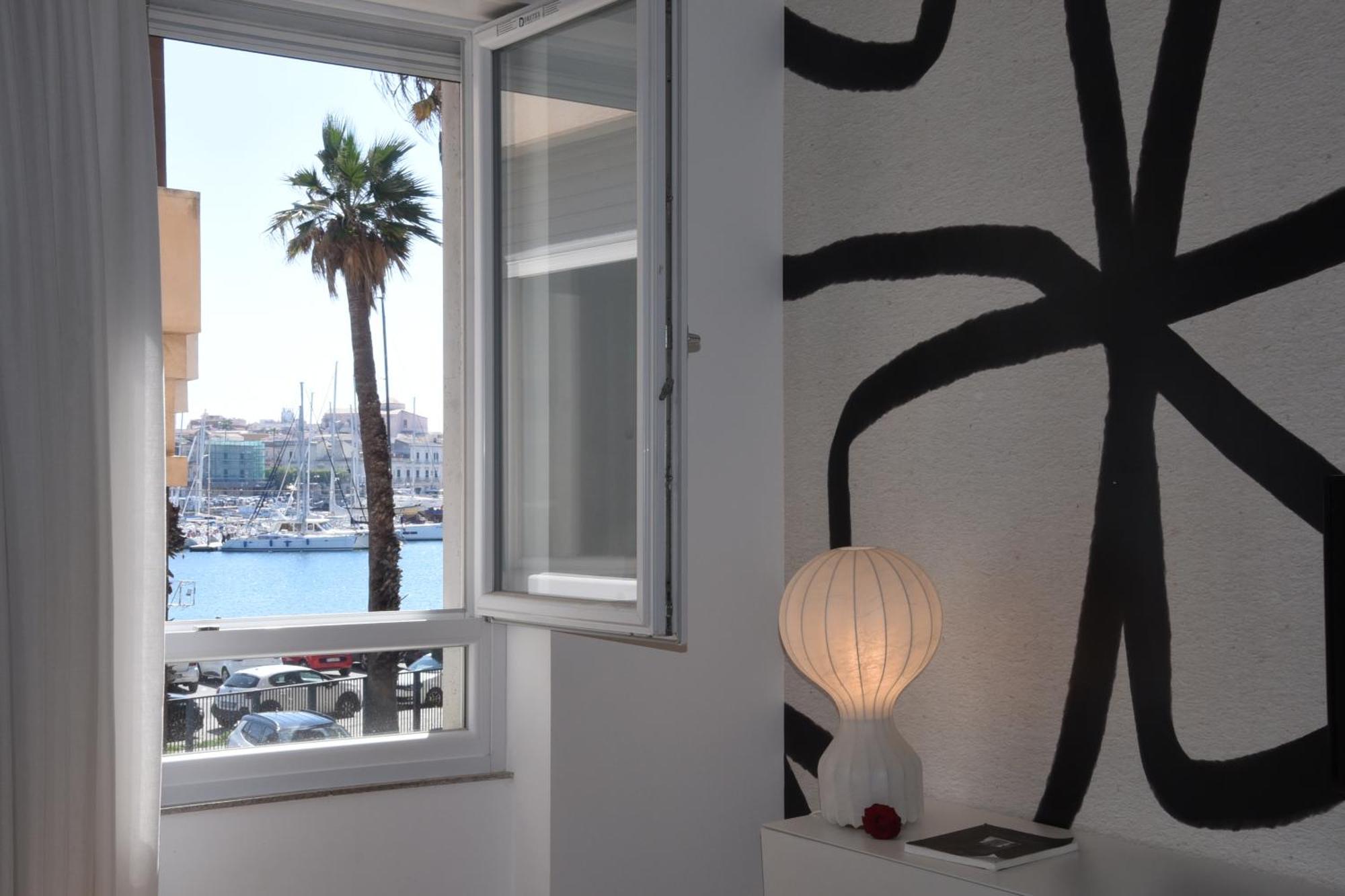 Ortigia Riflessa - Design E Comfort Vista Mare シラクーサ エクステリア 写真